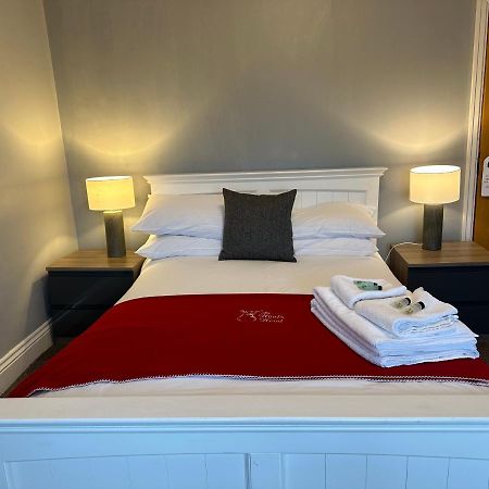 The Hinds Head Hotel ชอร์เลย์ ภายนอก รูปภาพ